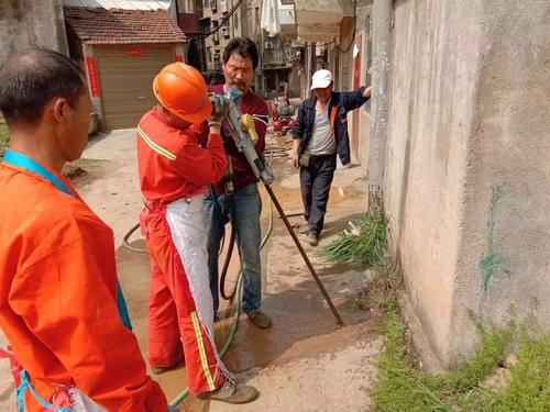 加固公司詳細說明路基一邊下移房屋會塌嗎?